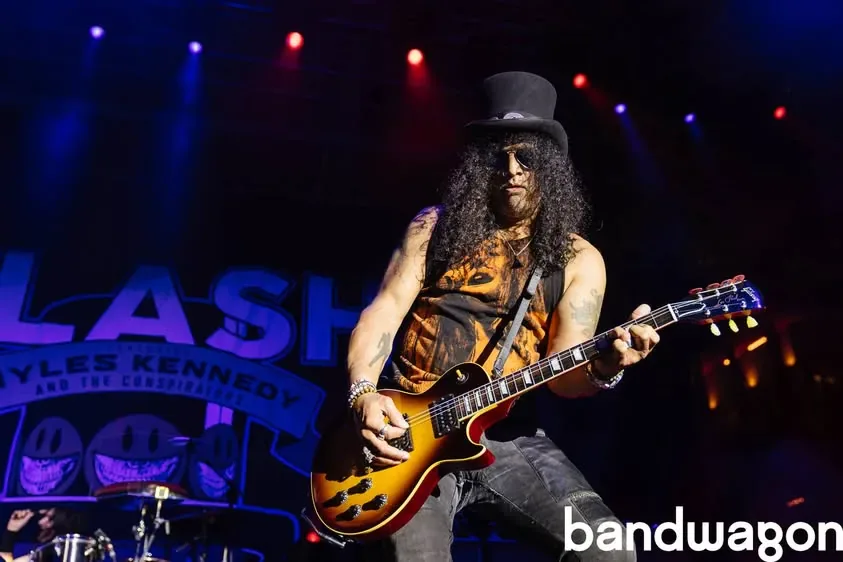 Slash Ft. Myles Kennedy & The Conspirators